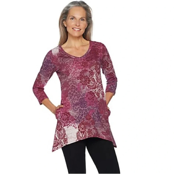 LOGO by Lori Goldstein Tops - LOGO Lounge by Lori Goldstein French Terry lace Printed Top Asymmetric Hem large